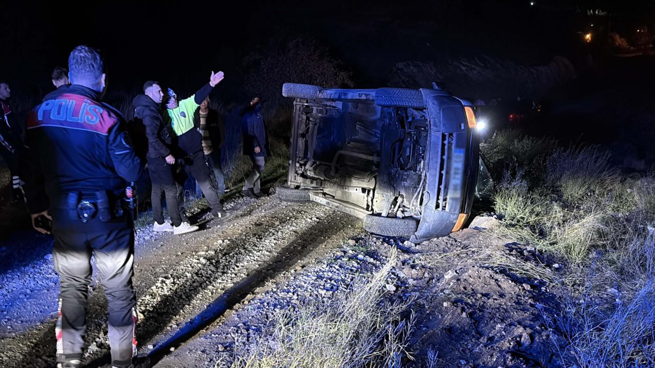 Editör: Raşit YILDIRIM | Kütahya'da polisin 'dur' ihtarına uymayan sürücü kaza yaptı