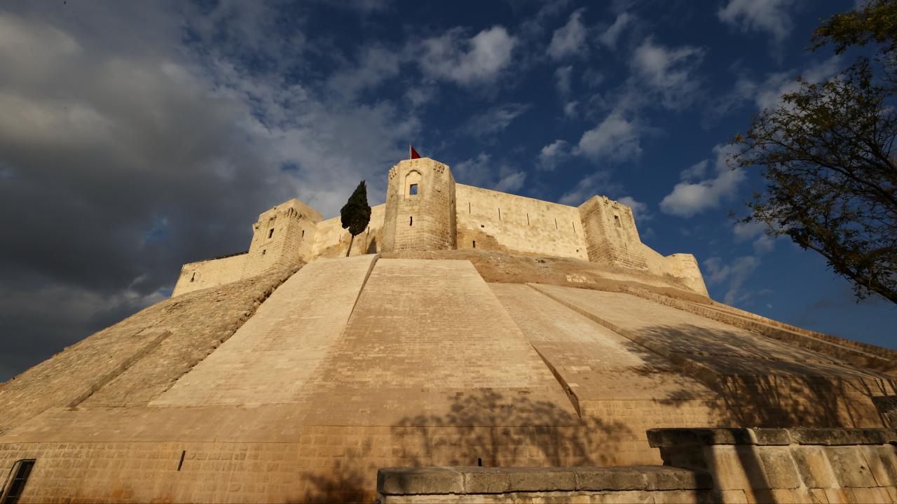 Editör: Selin SEVEN | Depremde hasar gören Gaziantep Kalesi'nin restorasyonu tamamlandı